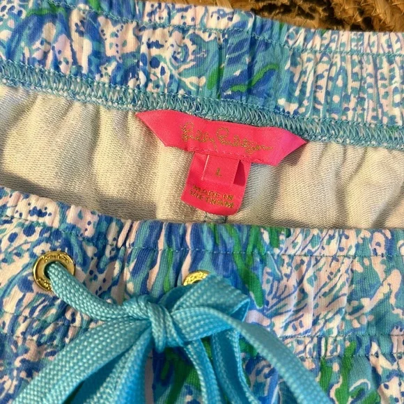 NWT RARE print LAS OLAS AQUA STRONG Lilly Pulitzer Knit Shorts (Unisex) Waist 34 - Picture 5 of 8